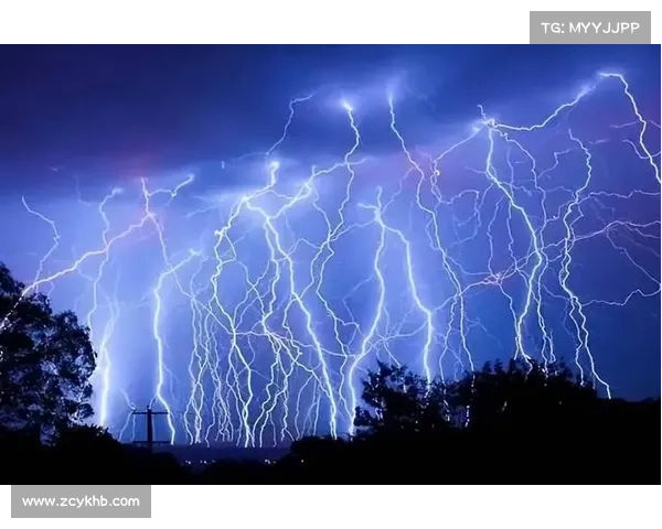 雷电的神秘力量与人类的恐惧反应探索