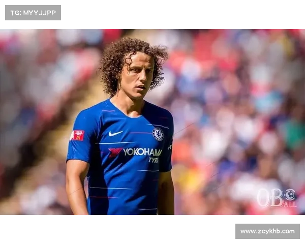 大卫路易斯常见位置分析及其在防守与中场的多重作用探讨